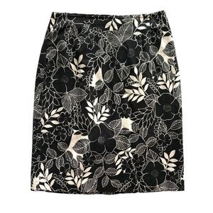 2/$15 Pursuits, Ltd. Floral black and white skirt, 6